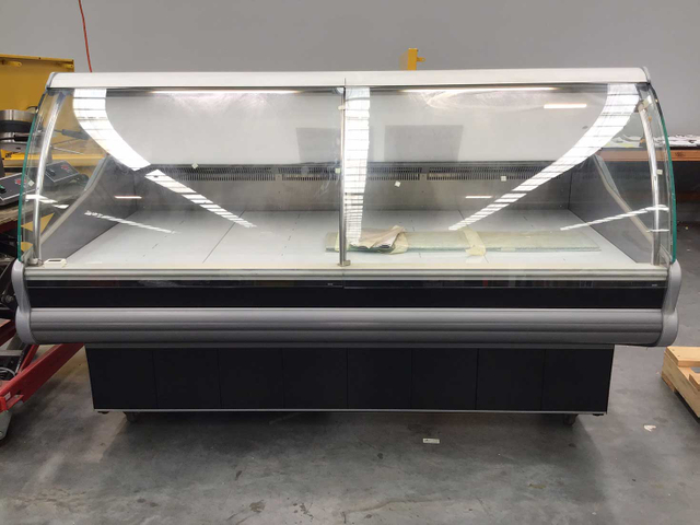 Ex-Showroom: Curved front glass deli display - PAN2000-NSW1229